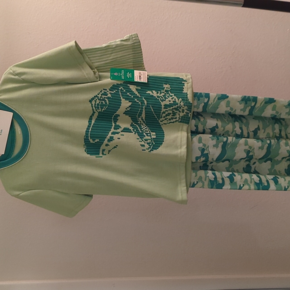 Kids 3 piece pajama set size 6.